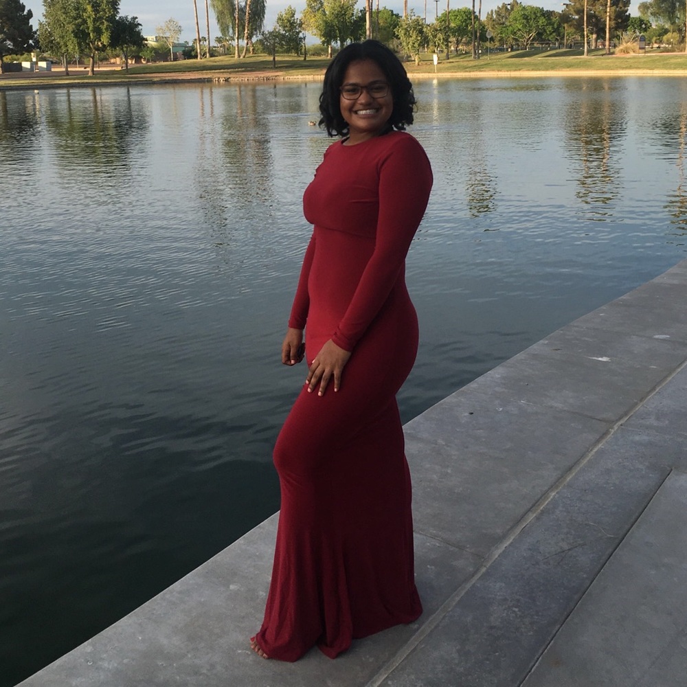 Burgundy dress - Picture 2 of 6